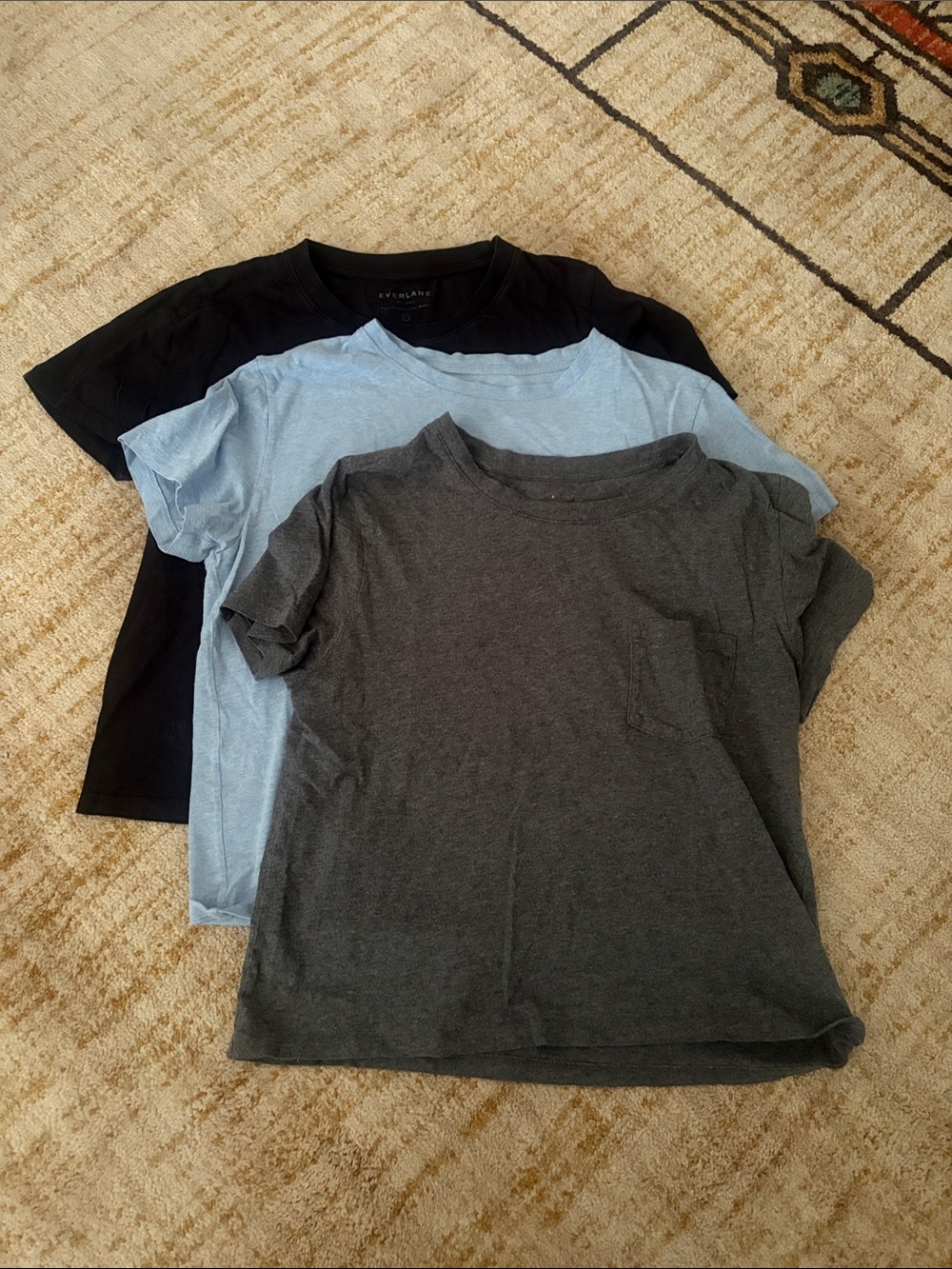 Lot of 3 everlane cropped pocket tee